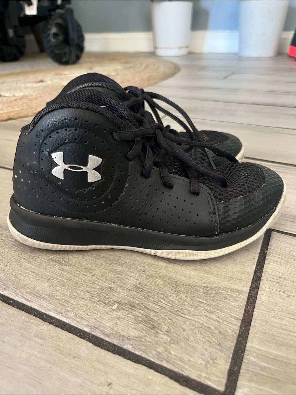 Under Armour Kids' Black Athletic Basketball Sneakers